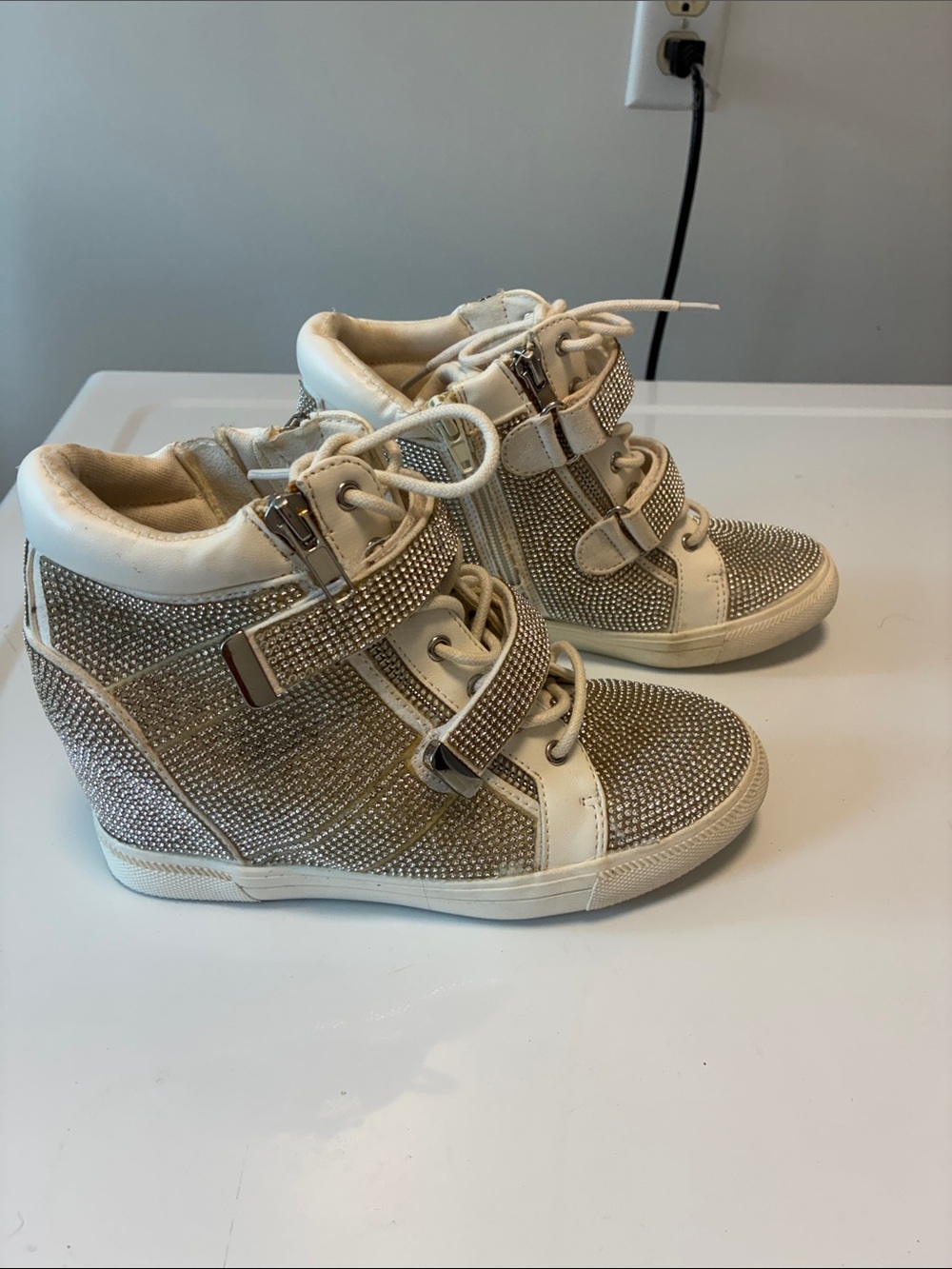 INC INTERNATIONAL CONCEPTEmbellished High-Top Wedge Sneakers SIZE 6.5